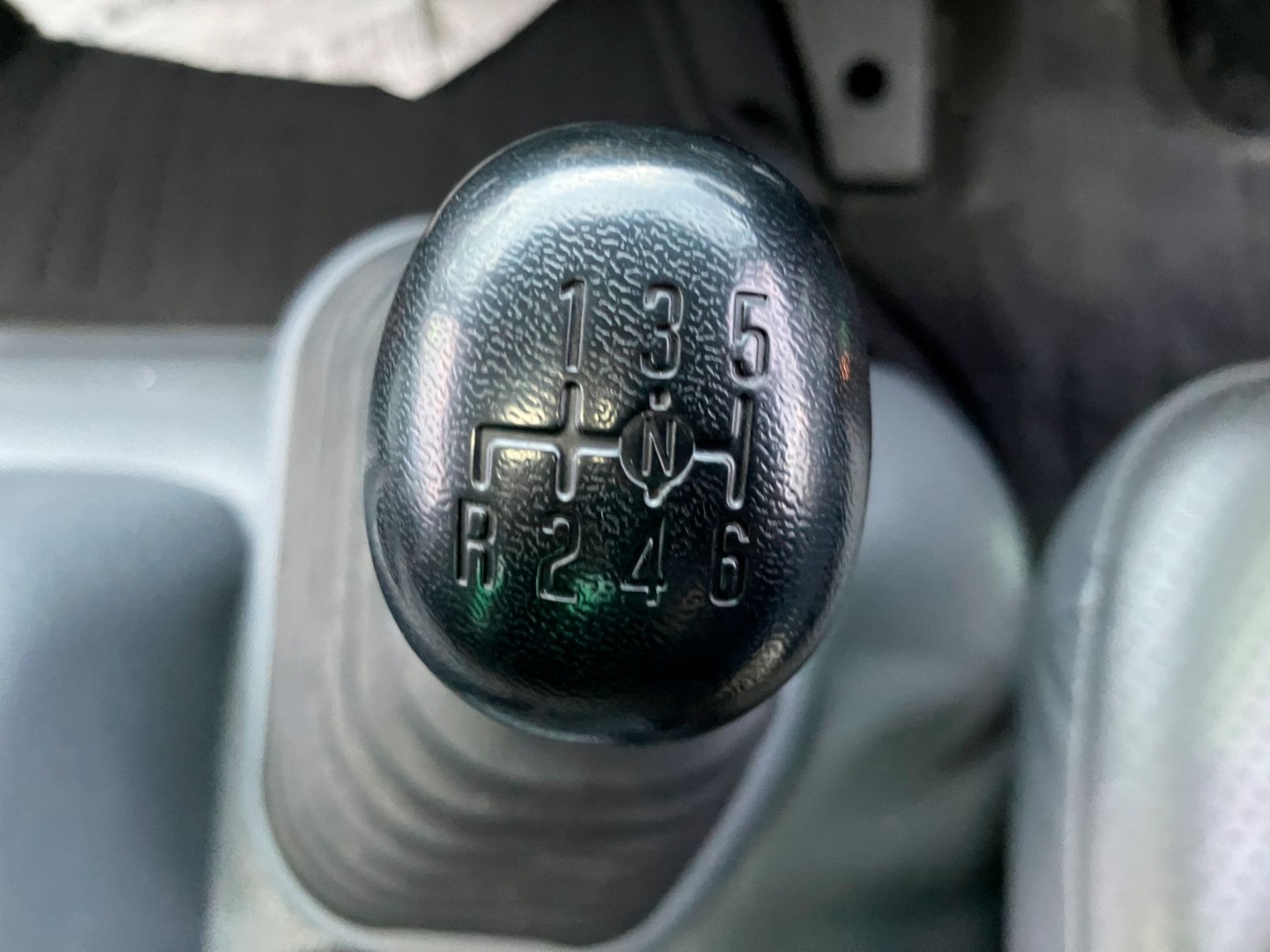 いすゞ フォワード 2PG-FRR90S2(2WD)の写真24