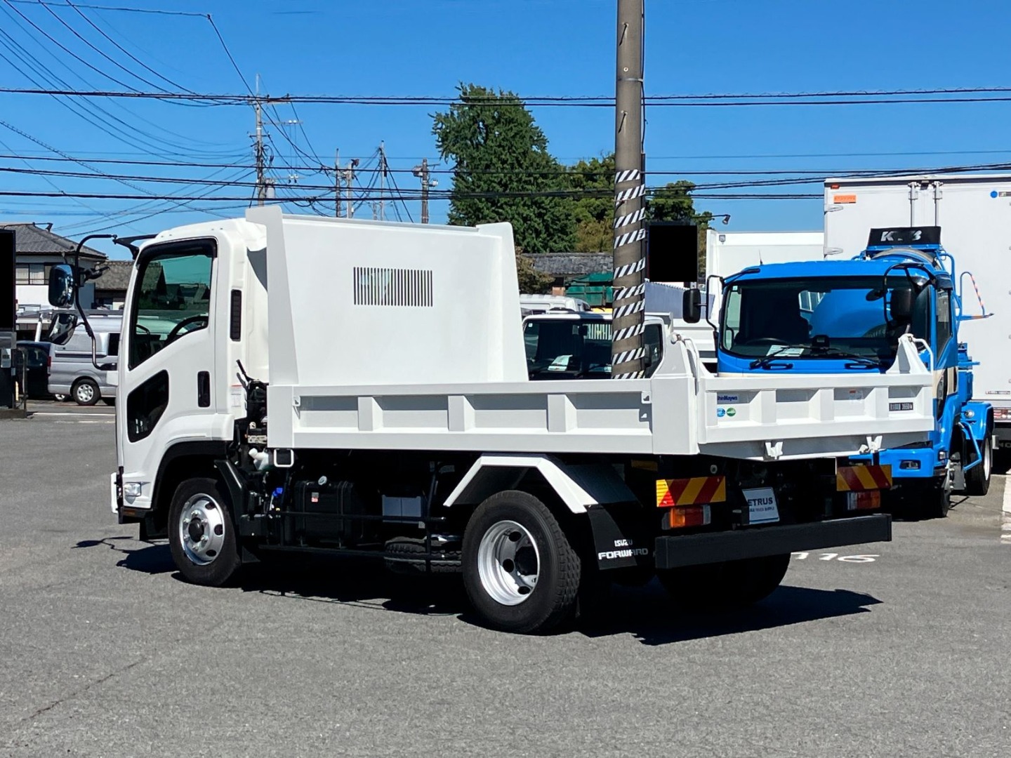 いすゞ フォワード 2RG-FRR90S4(2WD)の写真3