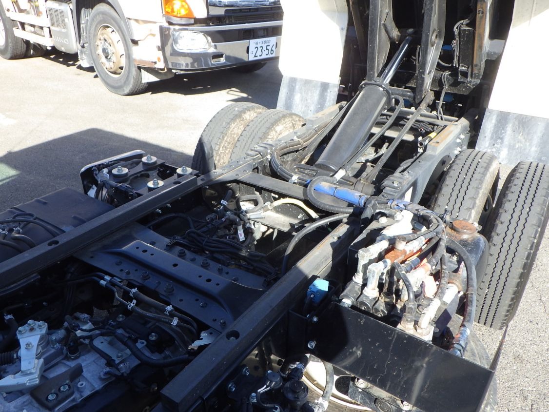 シャーシの状態です。|日野 デュトロ 2KG-XZU600T(2WD)の写真15