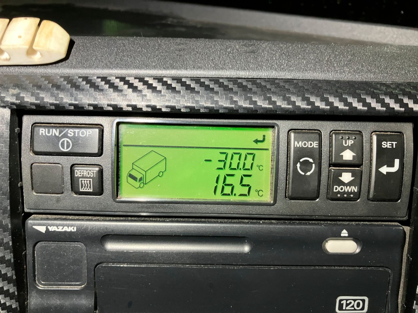 冷凍機は25℃スタート2時間で16.5℃確認しております。|日野 プロフィア 2DG-FW1AHGの写真30