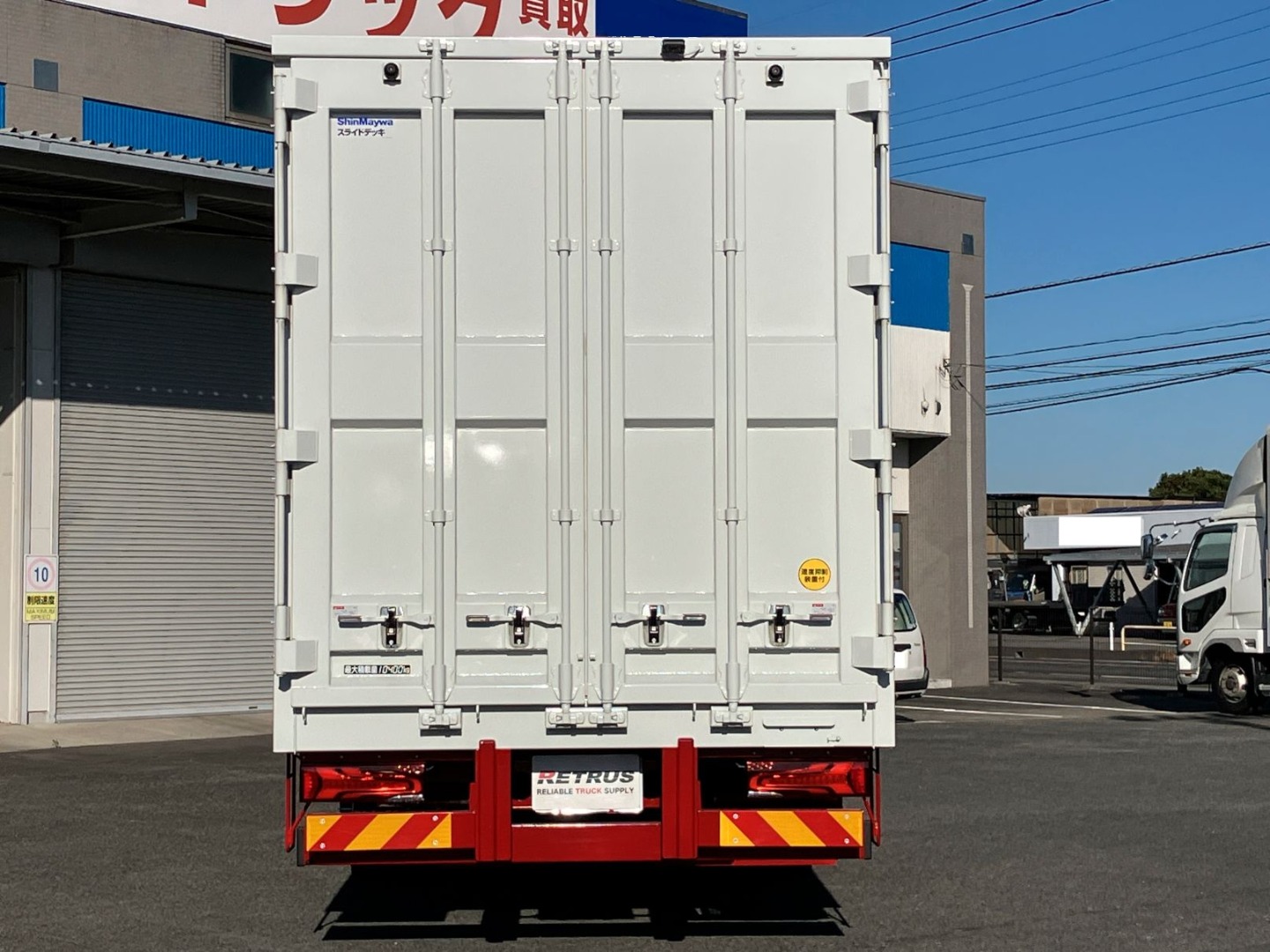 リヤ周りの状態です。|三菱 スーパーグレート 2PG-FS80VZの写真8