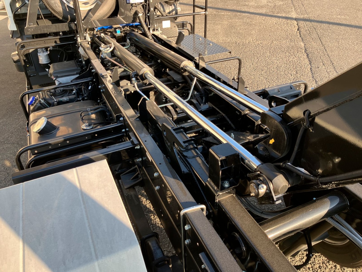 ツインシリンダーです。|日野 レンジャー 2PG-FD2ABA(2WD)の写真8