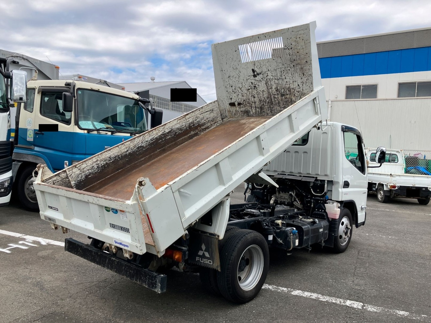 三菱 キャンター 2RG-FBA60(2WD)の写真4