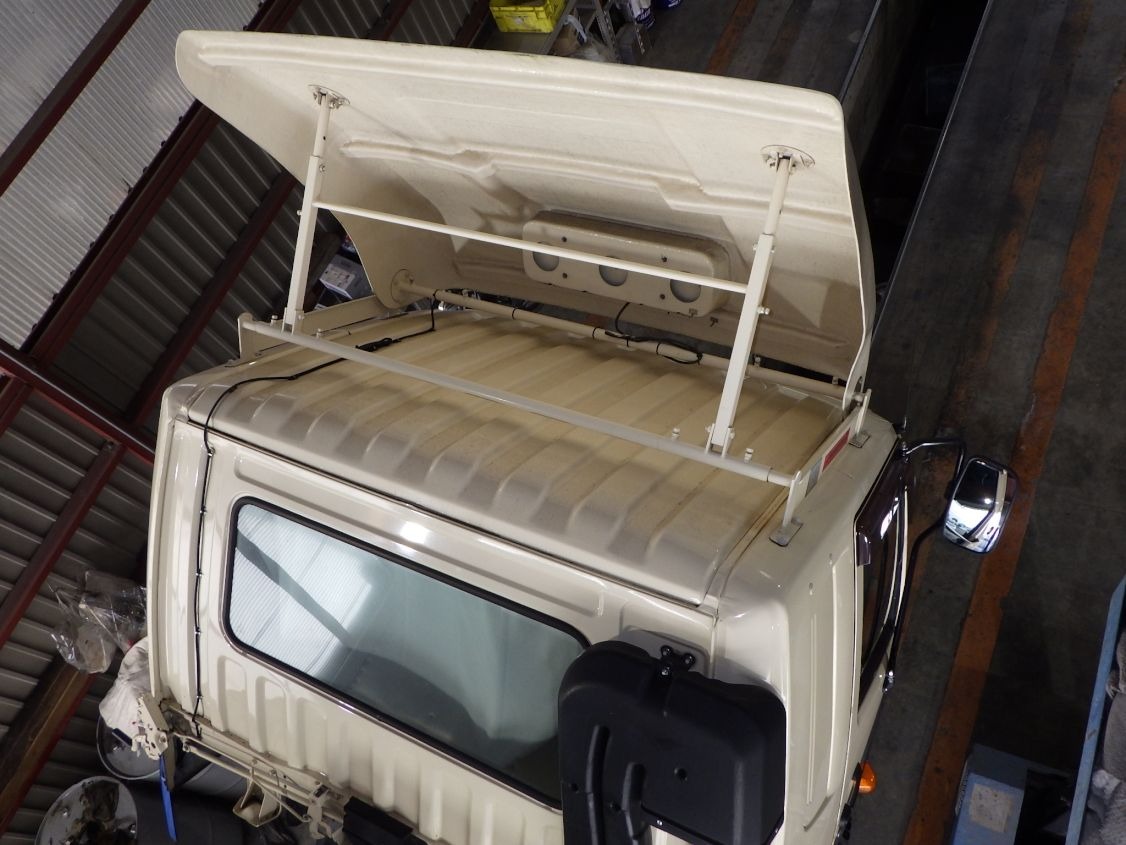 導風板裏側の状態です。|三菱 ファイター TKG-FK64F(2WD)の写真18