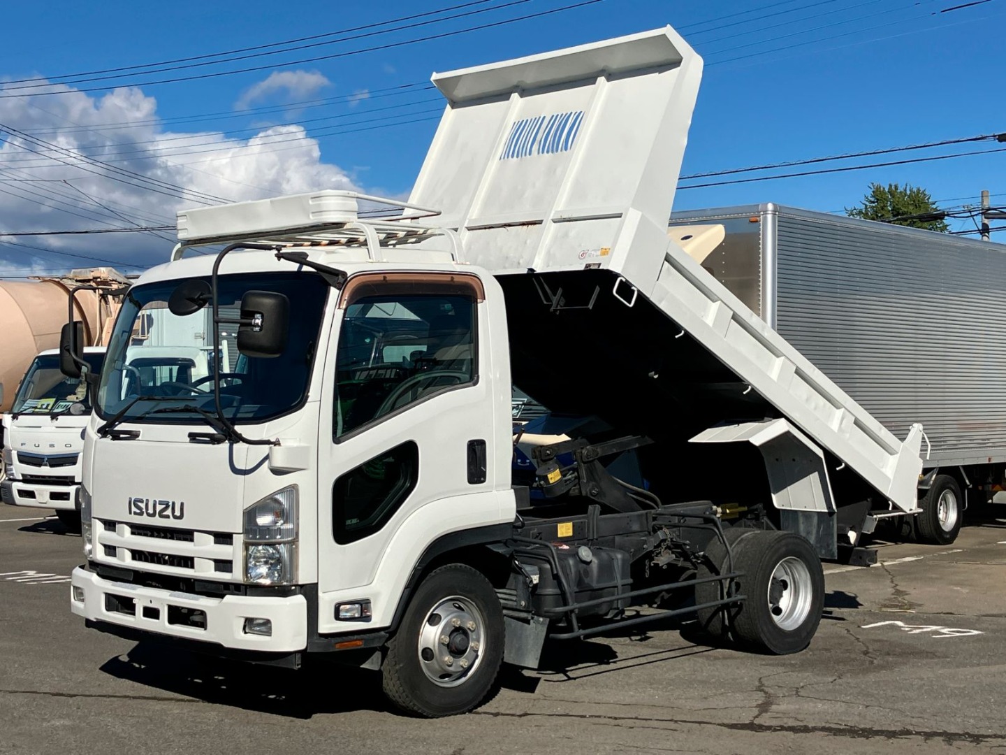 いすゞ フォワード TKG-FRR90S1(2WD)の写真1