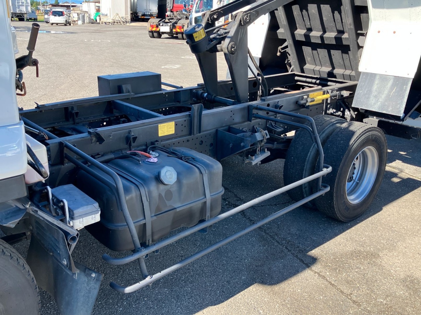 シャシ及びサブフレームの状態です。|いすゞ フォワード TKG-FRR90S1(2WD)の写真16