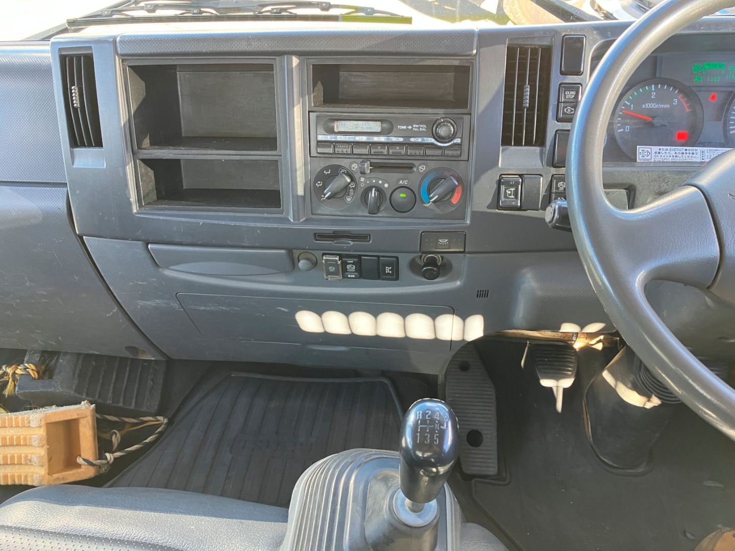 パネル周りの状態です。|いすゞ フォワード TKG-FRR90S1(2WD)の写真22
