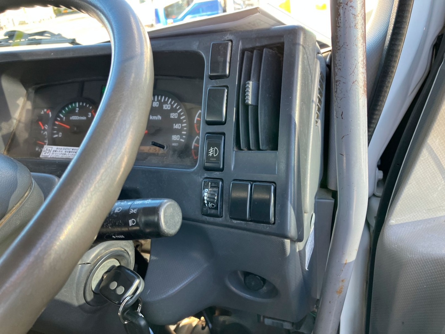 いすゞ フォワード TKG-FRR90S1(2WD)の写真24