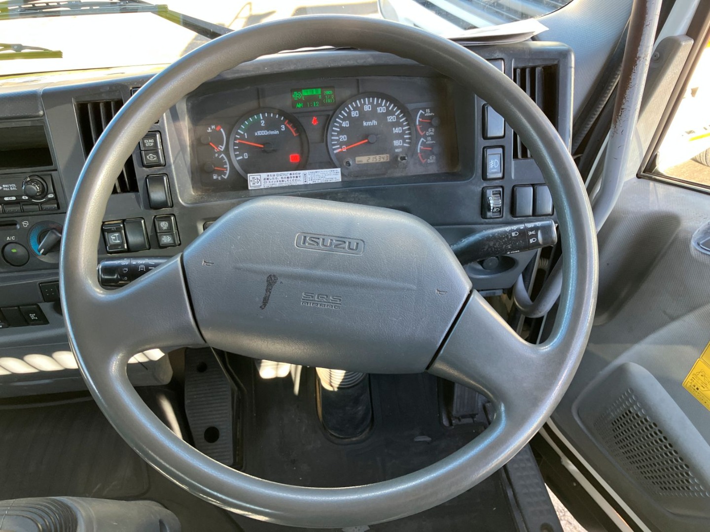 メーター周りの状態です。ハンドルにスレがあります|いすゞ フォワード TKG-FRR90S1(2WD)の写真25