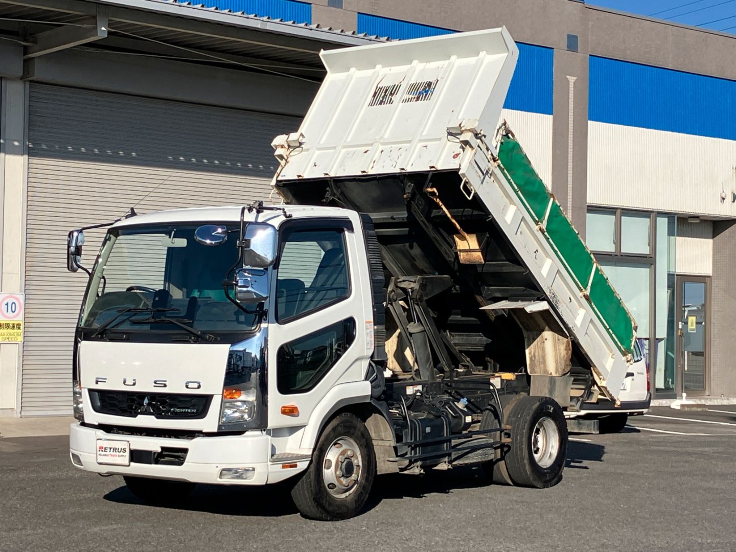 三菱 ファイター 2KG-FK72F(2WD)の写真1