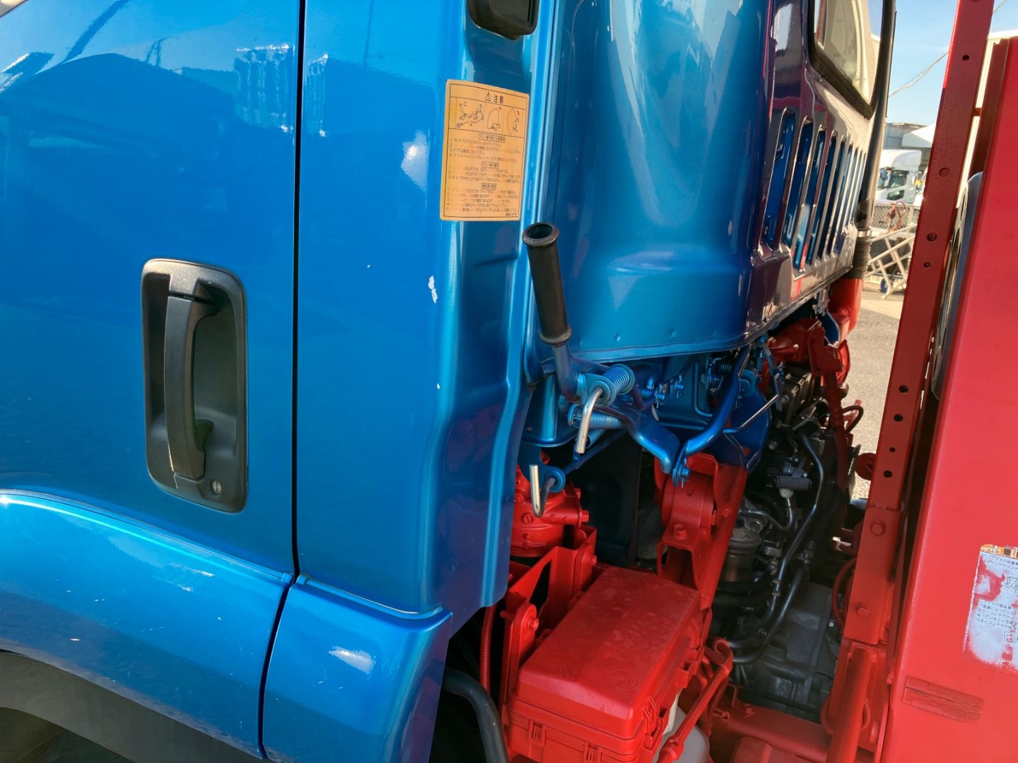 助手席側クオーターパネルに少しキズがあります。|いすゞ フォワード 2RG-FRR90S2(2WD)の写真33