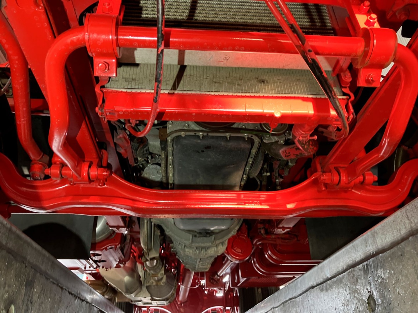 下周りの状態です。前|いすゞ フォワード 2RG-FRR90S2(2WD)の写真47