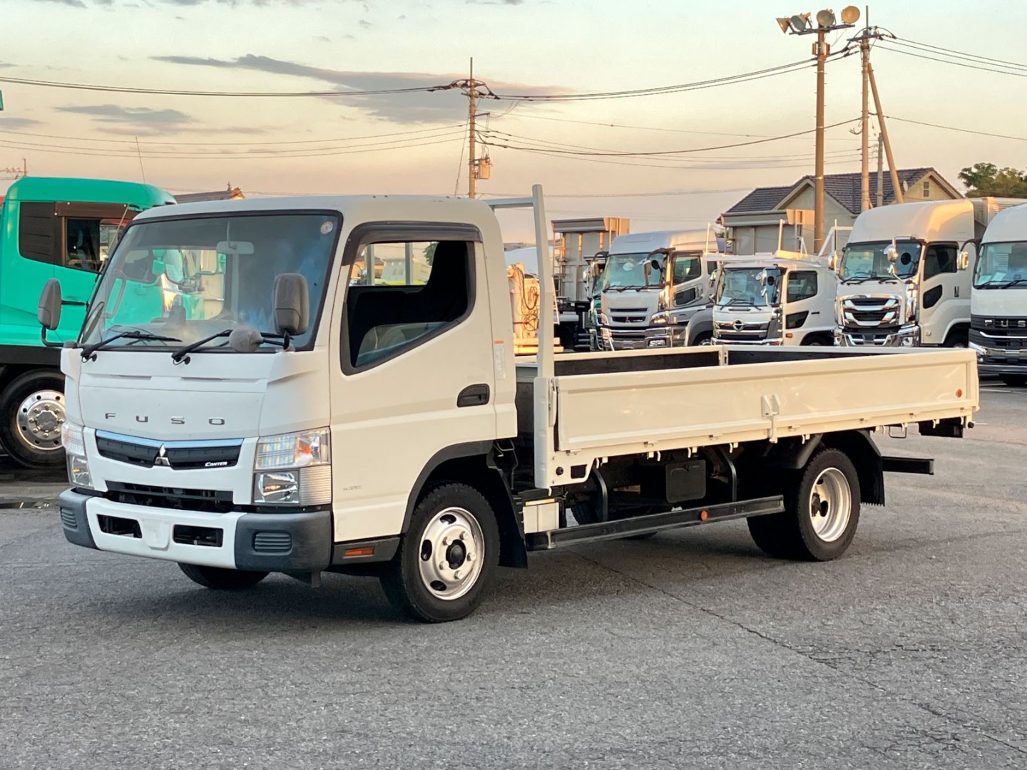 三菱 キャンター TPG-FEB50(2WD)の写真1