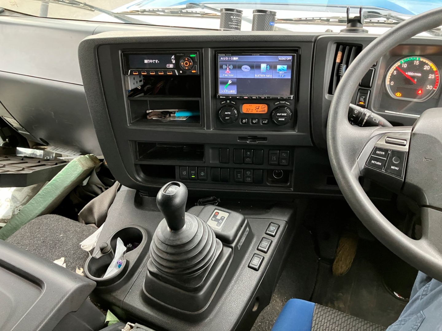 いすゞ ギガ 2PG-CYJ77Cの写真21
