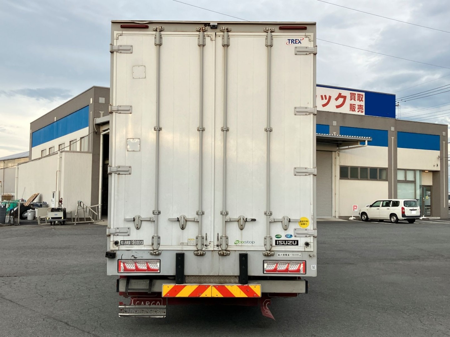 いすゞ ギガ 2PG-CYJ77Cの写真8