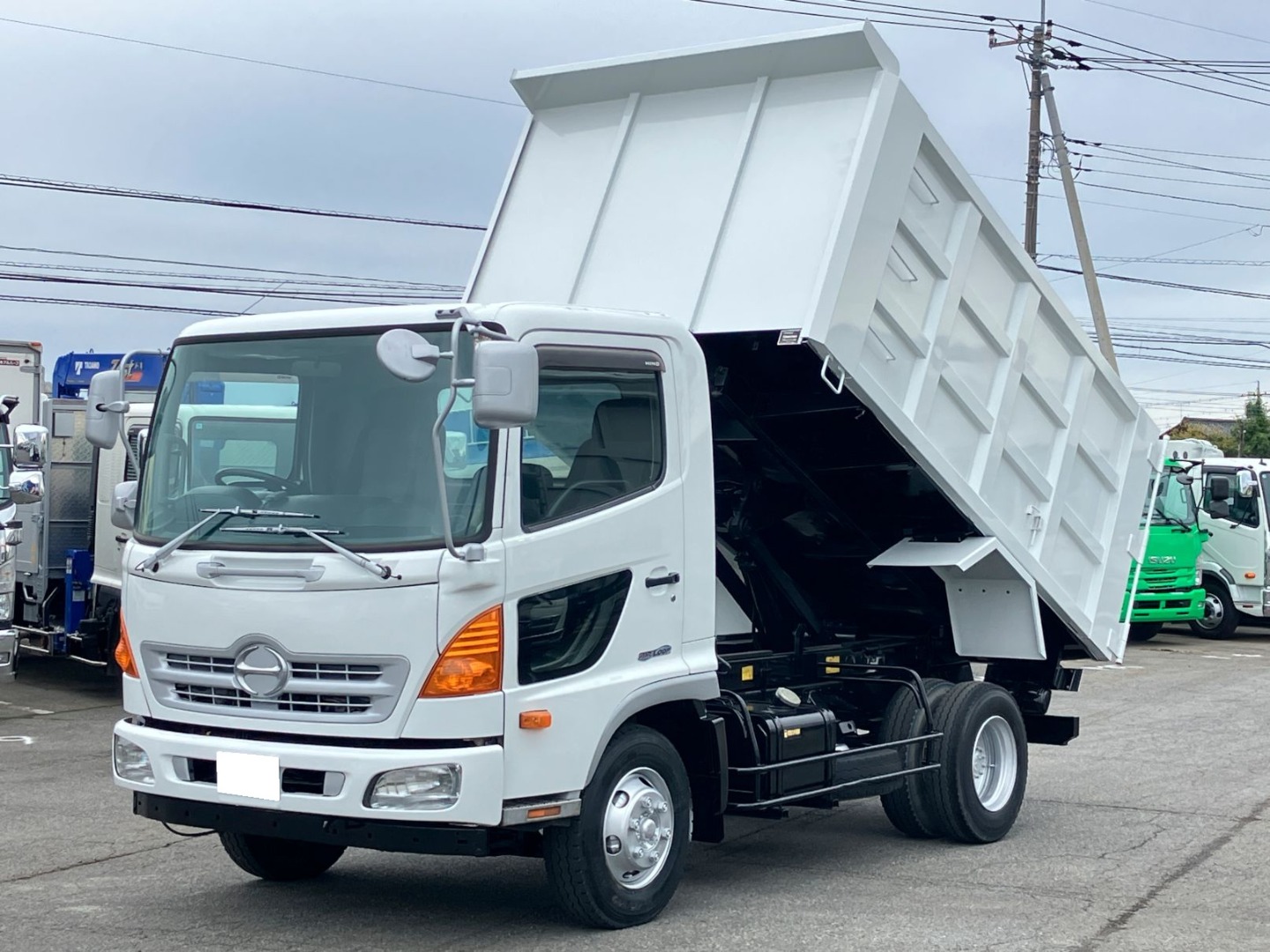 日野 レンジャー TKG-FC9JCAP(2WD)の写真1