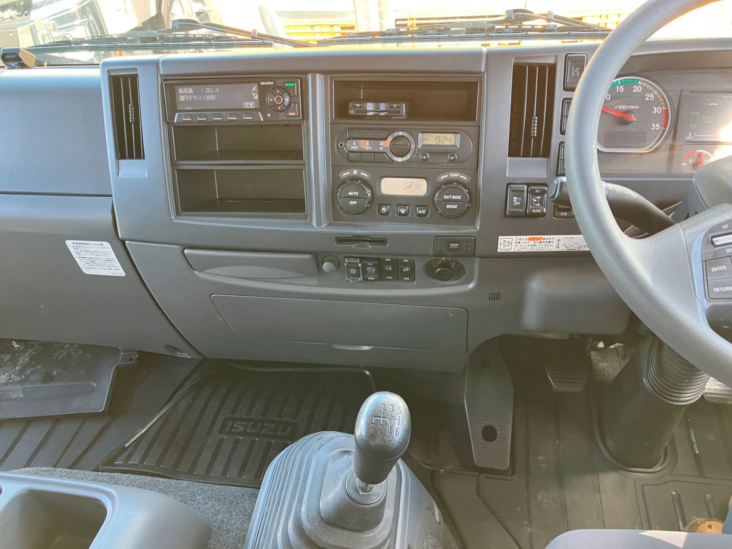 パネル周りの状態です。|いすゞ フォワード 2RG-FRR90T2(2WD)の写真27