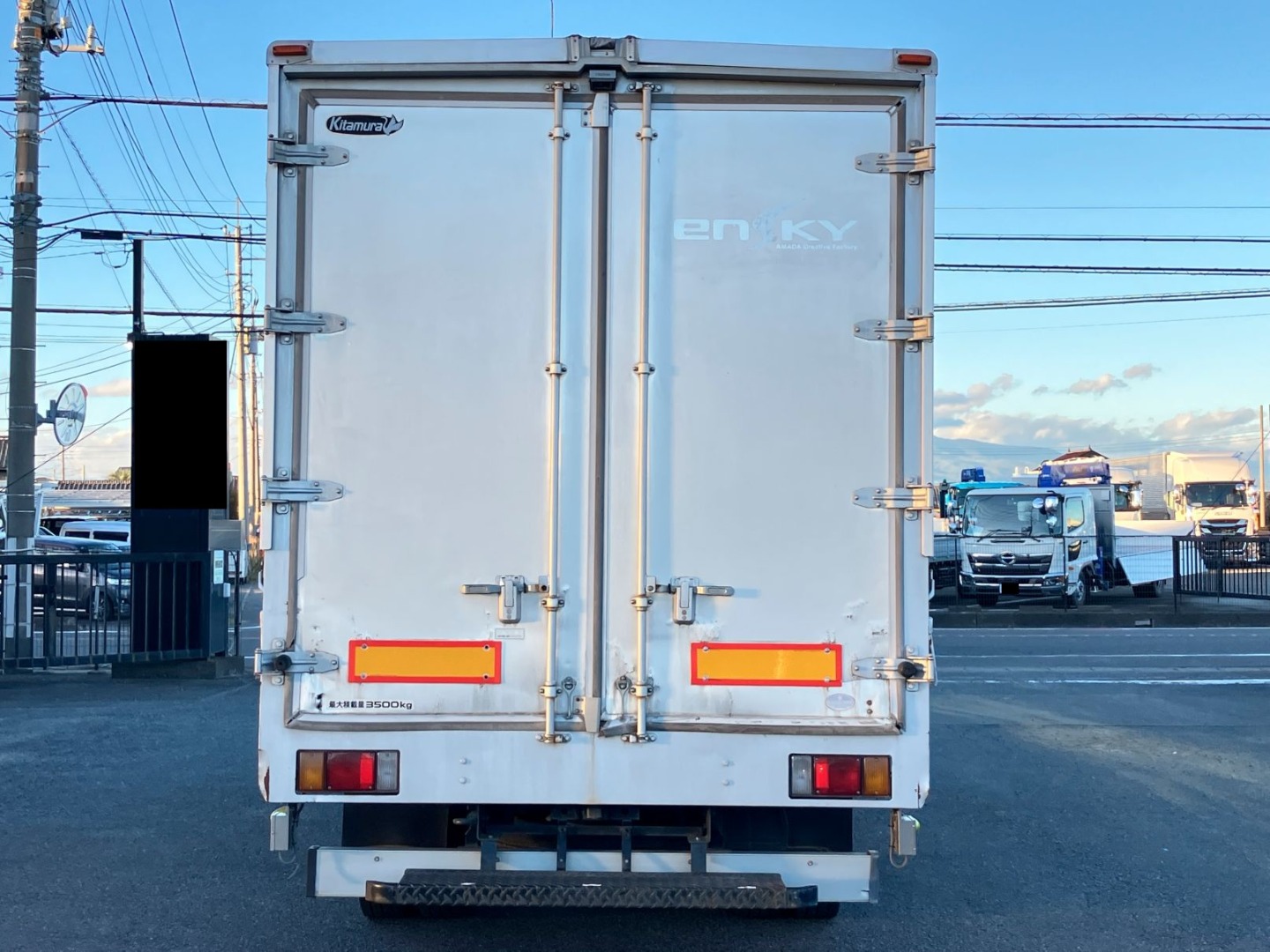 いすゞ エルフ BDG-NPR85AN(2WD)の写真7