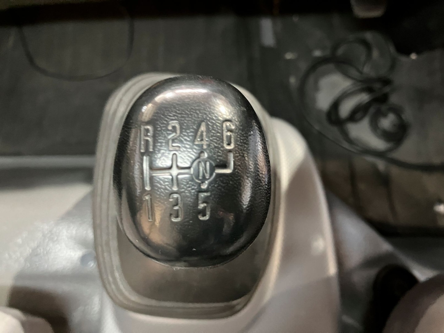 いすゞ エルフ BDG-NPR85AN(2WD)の写真20