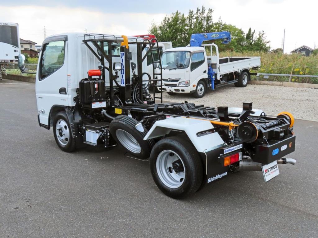 三菱 キャンター 2RG-FBAV0(2WD)の写真3