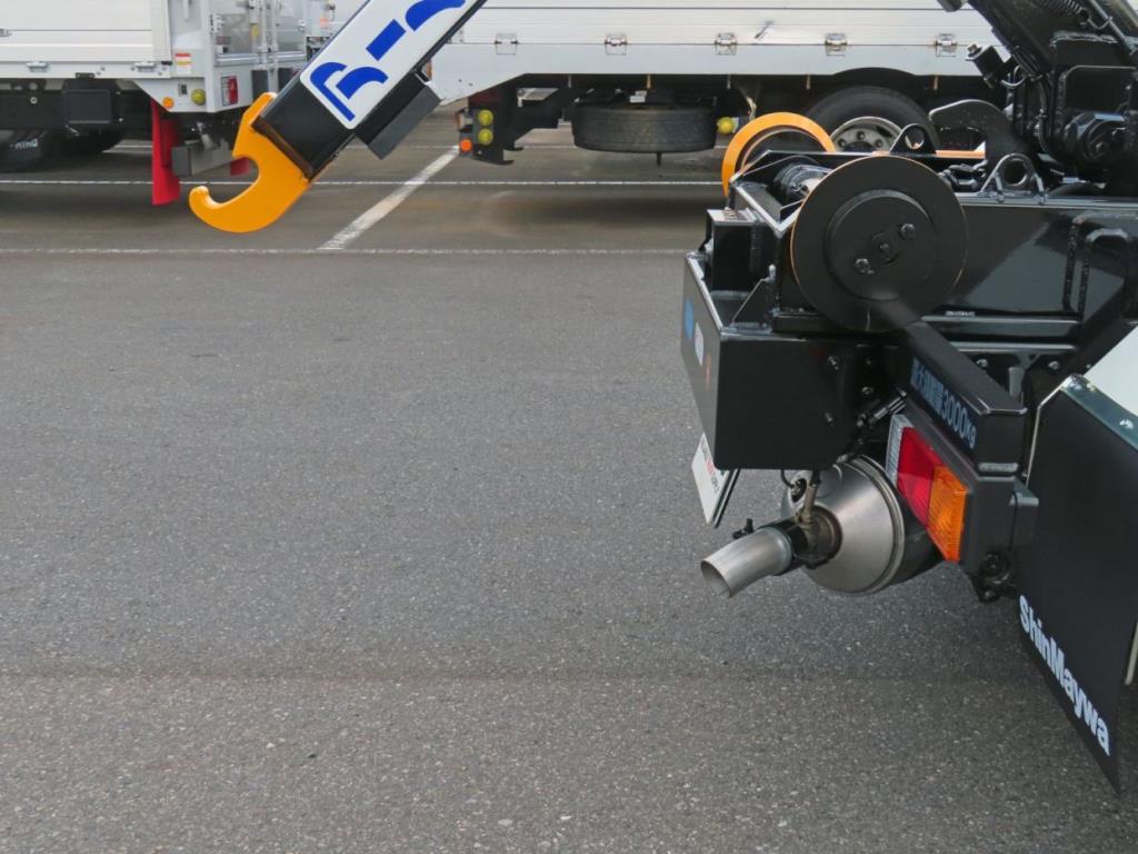 三菱 キャンター 2RG-FBAV0(2WD)の写真8