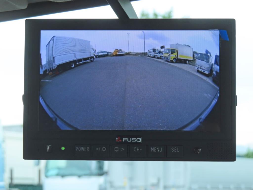 液晶バックモニター付きです。|三菱 キャンター 2RG-FBAV0(2WD)の写真13