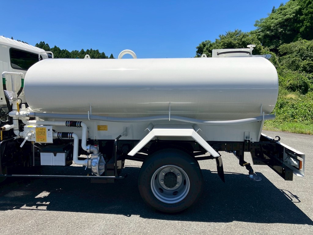 タンクの外観状態です。（助手席側）|日野 デュトロ 2KG-XZU700M(2WD)の写真12