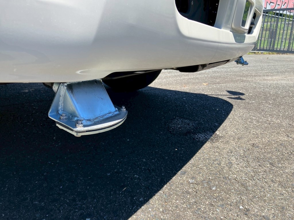 前方は圧力散水です。|日野 デュトロ 2KG-XZU700M(2WD)の写真17