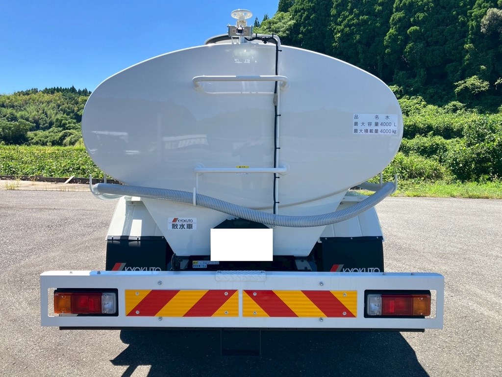 積載物は水です。|日野 デュトロ 2KG-XZU700M(2WD)の写真10