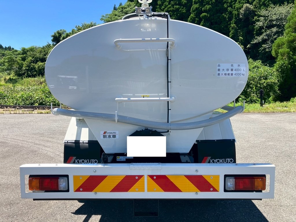 積載物は水です。|日野 デュトロ 2KG-XZU700M(2WD)の写真10