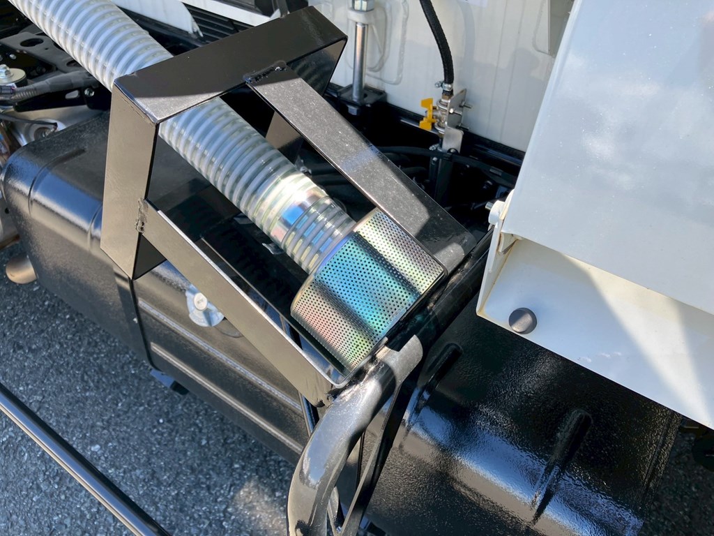 給水ホースです。|日野 デュトロ 2KG-XZU700M(2WD)の写真16