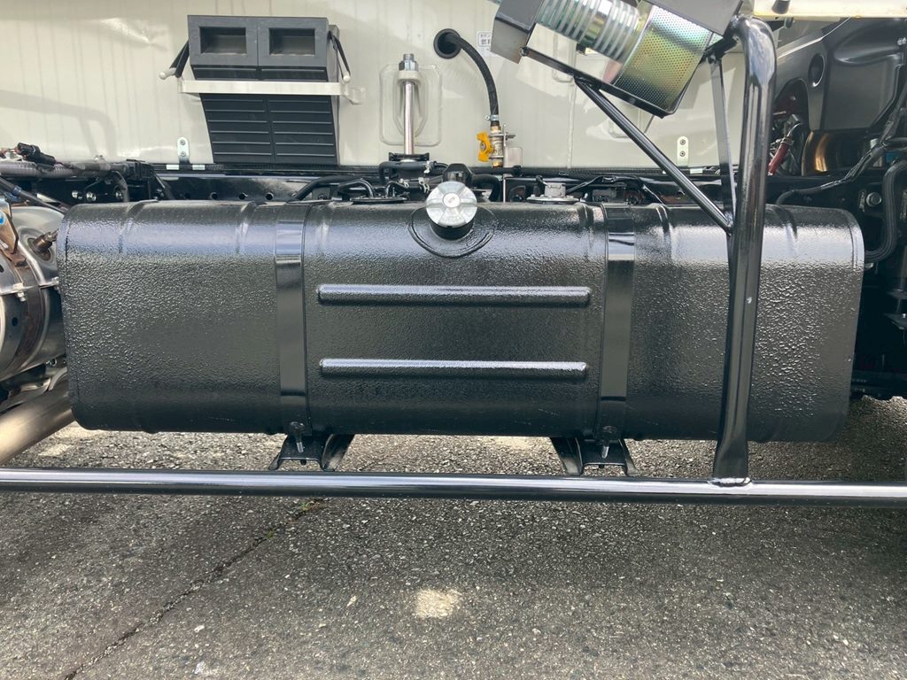 燃料タンクは100Lです。|日野 デュトロ 2KG-XZU700M(2WD)の写真20