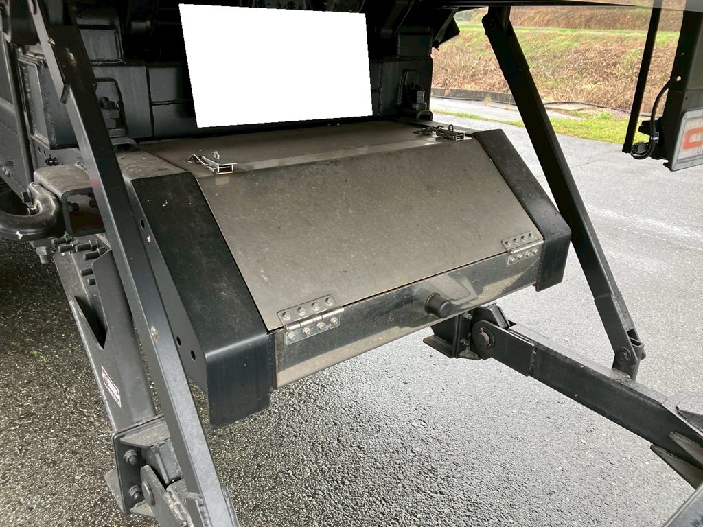 日野 プロフィア 2DG-FS1AHEの写真18