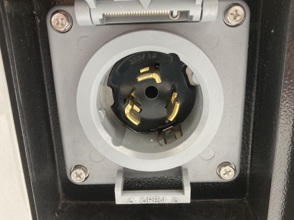 日野 プロフィア 2DG-FR1AHCの写真19