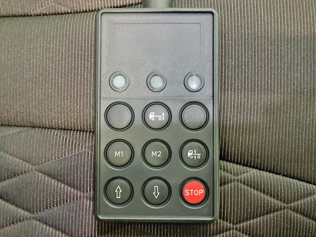 エアサスのコントローラーです。|日野 レンジャー 2KG-FD2ABG(2WD)の写真29