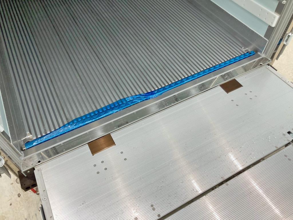 ゲートを上限まで上げた状態です。|日野 レンジャー 2KG-FD2ABG(2WD)の写真17