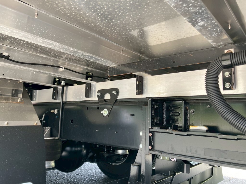 シャーシとネタの状態です。|日野 レンジャー 2KG-FD2ABG(2WD)の写真6