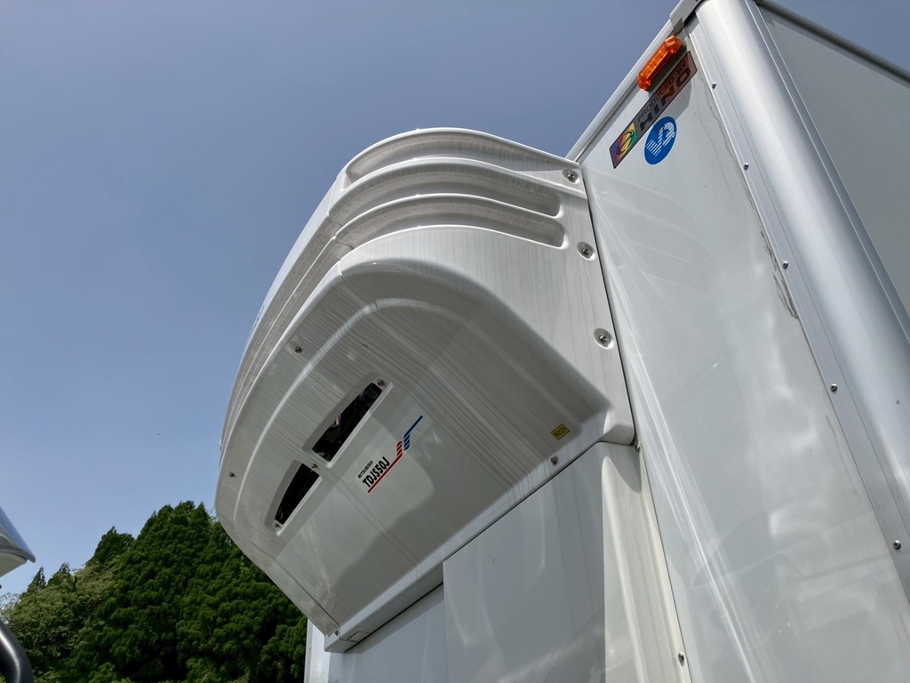 冷凍機です。(直冷式)|日野 レンジャー 2KG-FD2ABG(2WD)の写真15