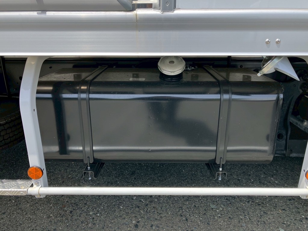 燃料タンクは200Lです。|日野 レンジャー 2KG-FD2ABG(2WD)の写真27