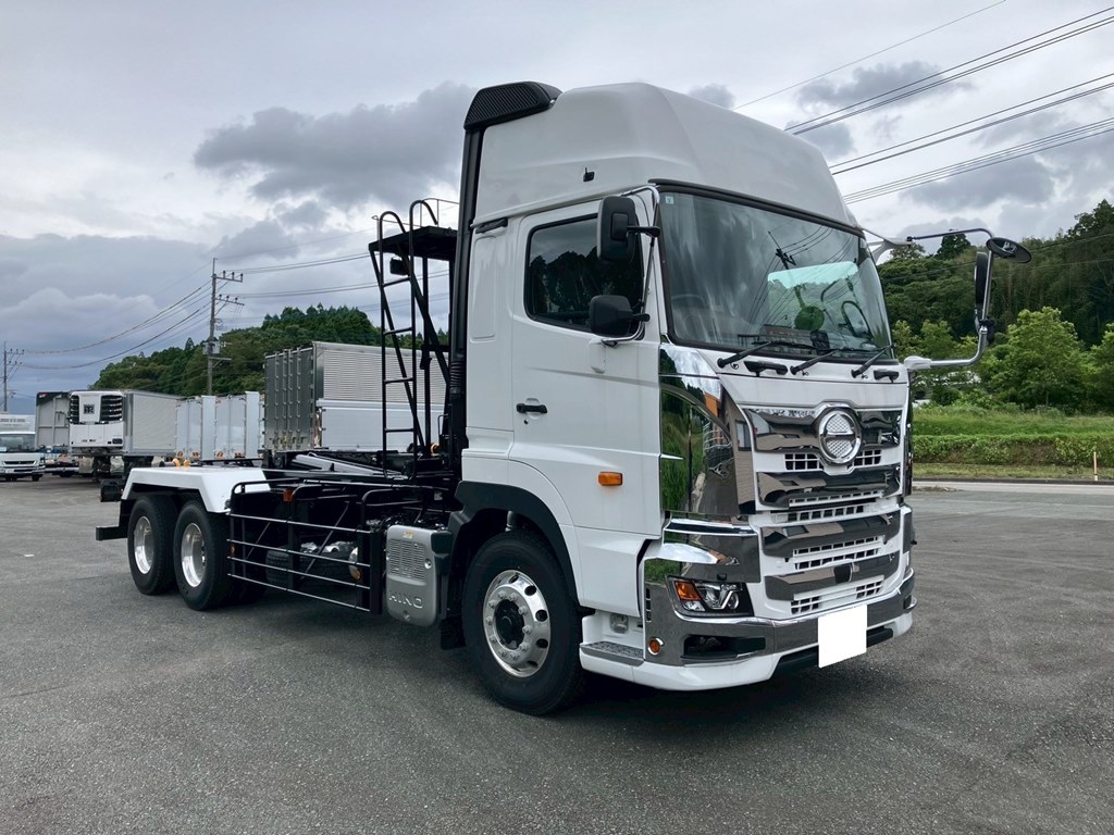 ホイールはアルミ製です。|日野 プロフィア 2DG-FS1AJEの写真2