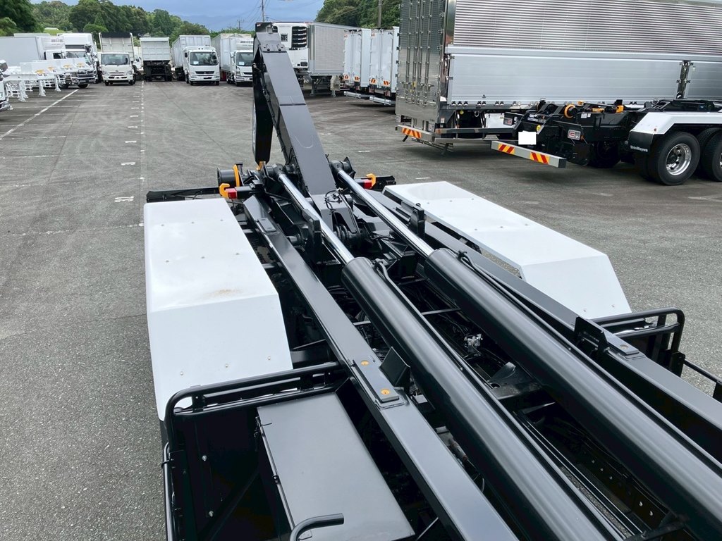 ツインシリンダーです。|日野 プロフィア 2DG-FS1AJEの写真10