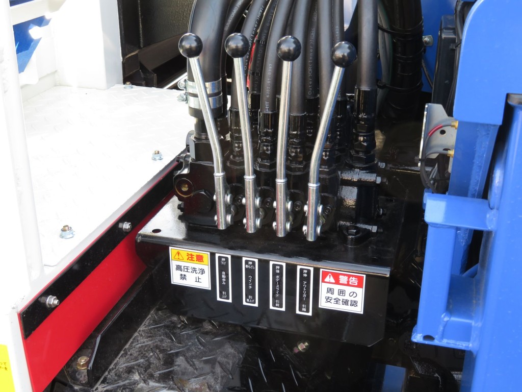 上物の操作レバーです。|三菱 スーパーグレート 2PG-FS80VZの写真13