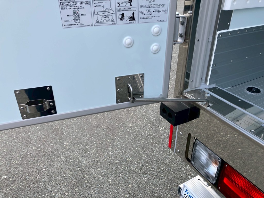 助手席側ストッパーの状態です。|日野 レンジャー 2KG-FD2ABG(2WD)の写真10