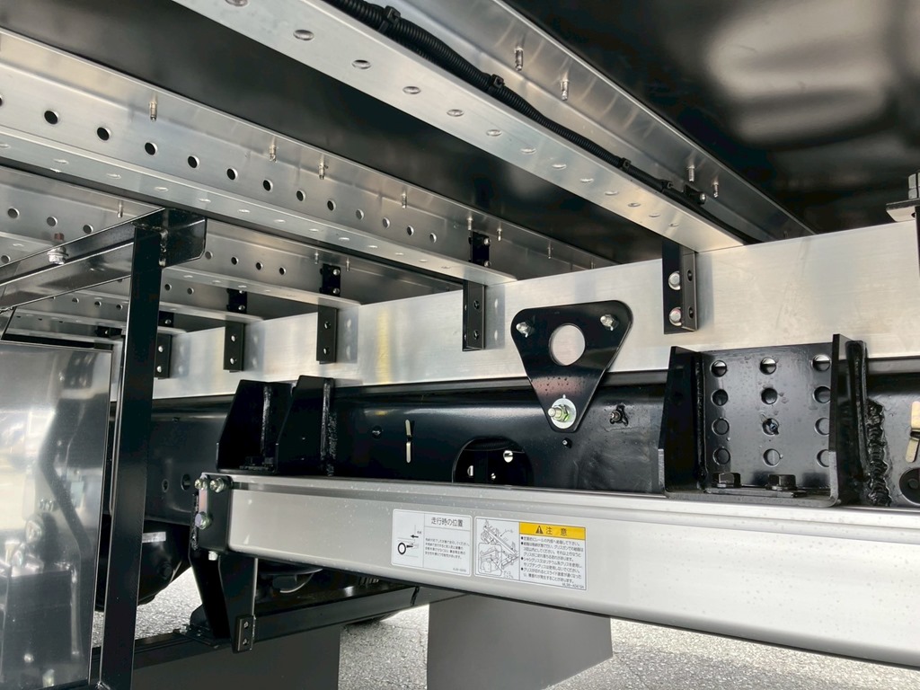 シャーシとネタの状態です。|三菱 ファイター 2KG-FK65F(2WD)の写真6