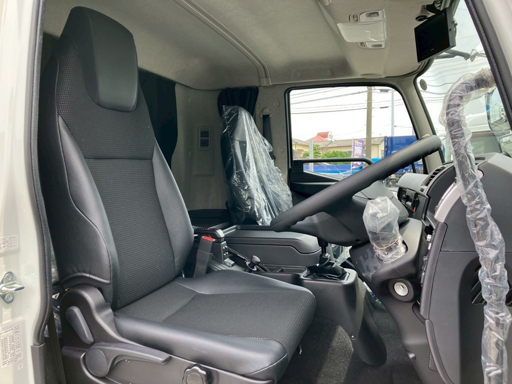 三菱 ファイター 2KG-FK65F(2WD)の写真7