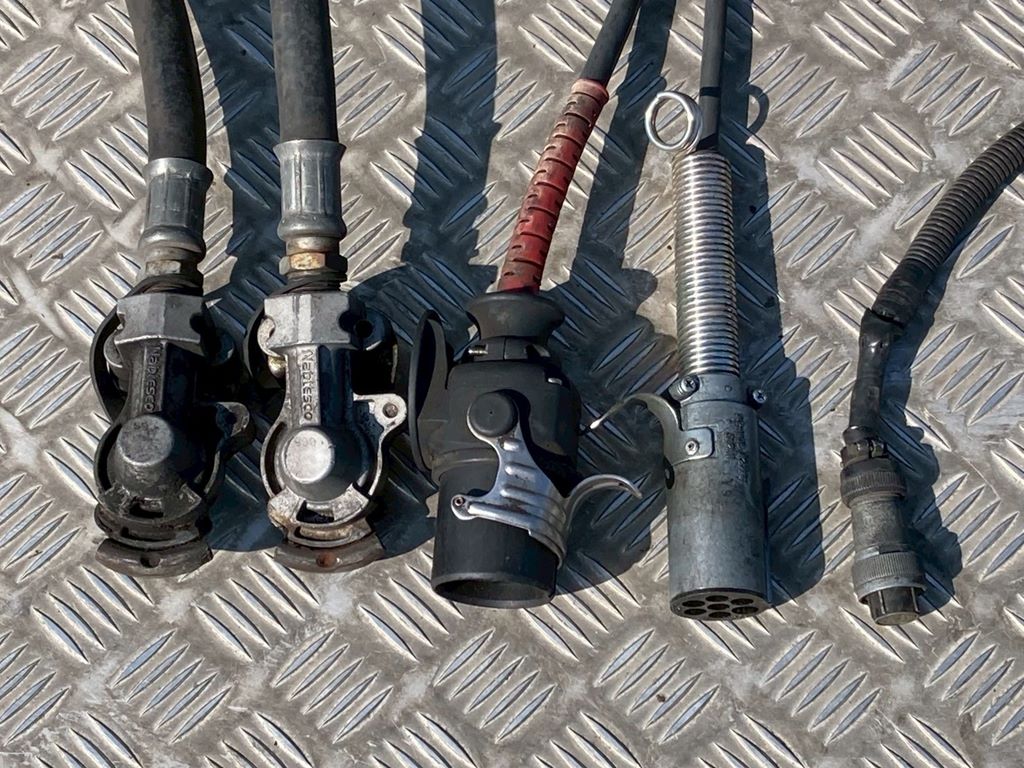 コネクター類|UDトラックス クオン QKG-GK6XADの写真12