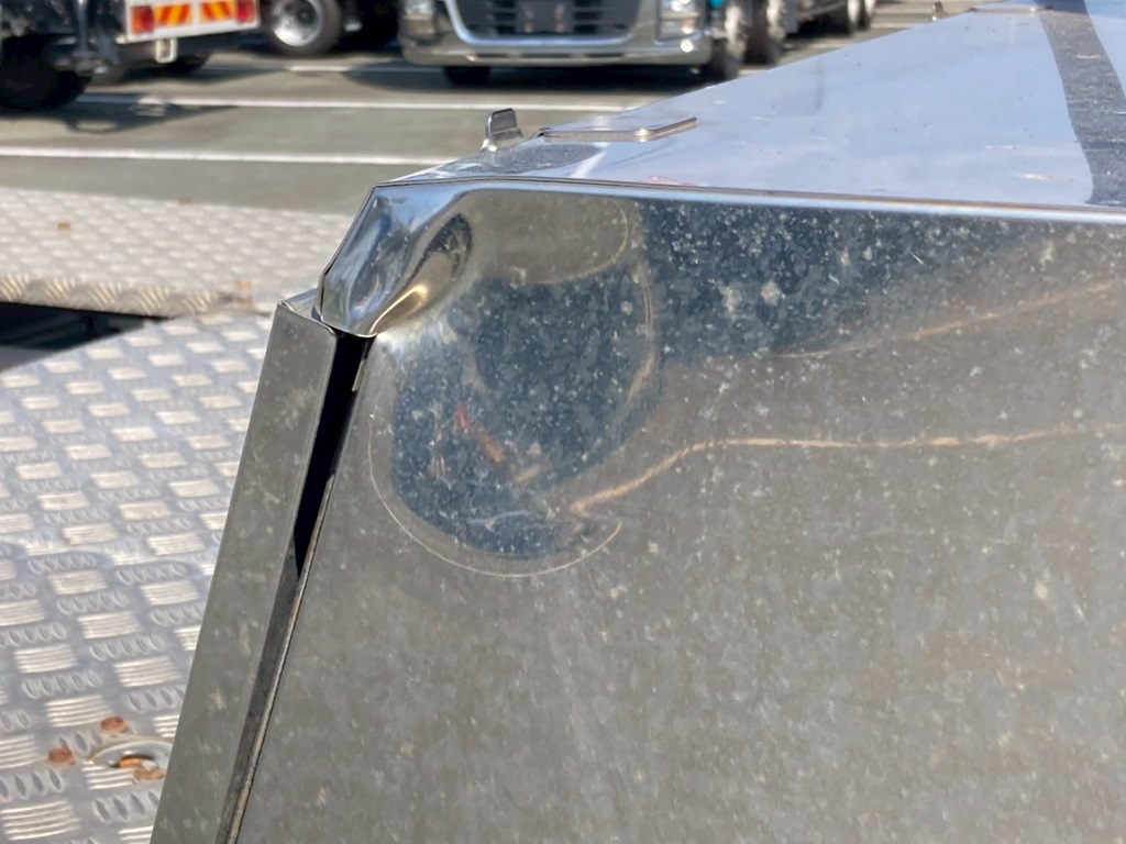 ステン工具箱の角に曲りが有ります|UDトラックス クオン QKG-GK6XADの写真18