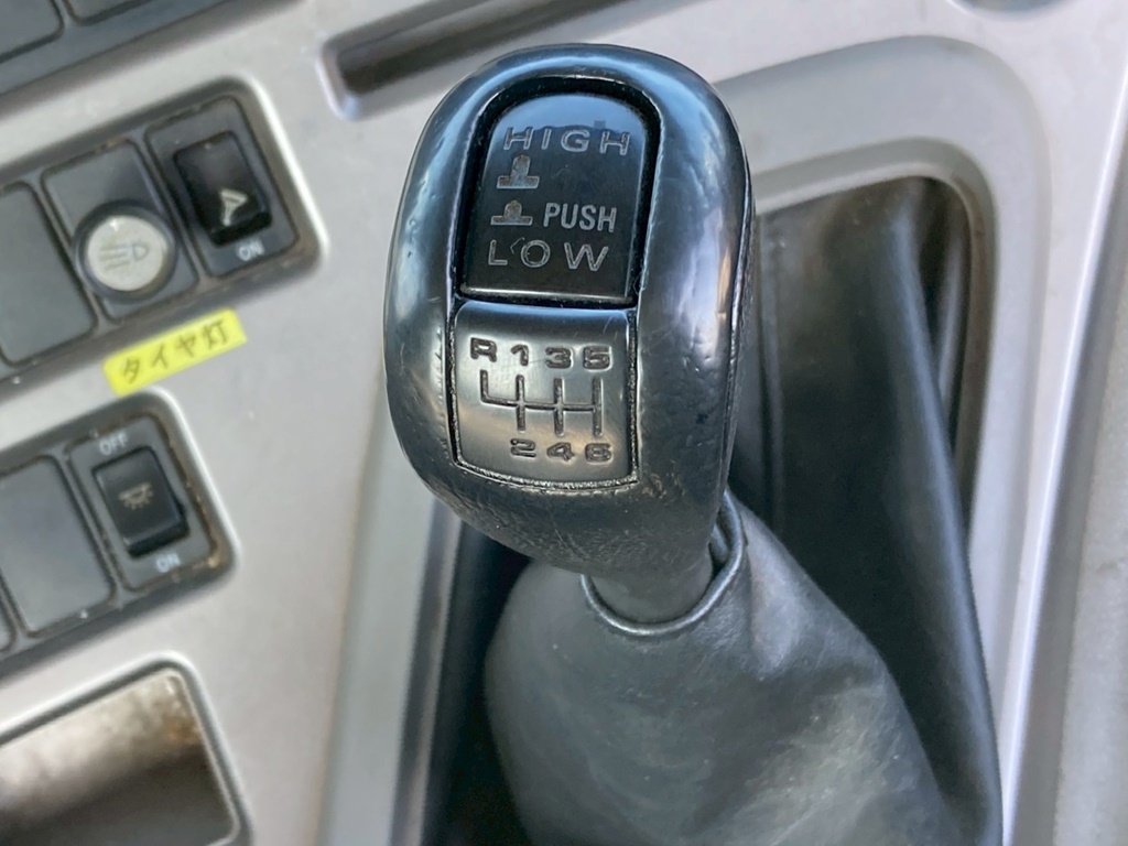 HL付6速ミッションです|UDトラックス クオン QKG-GK6XADの写真34