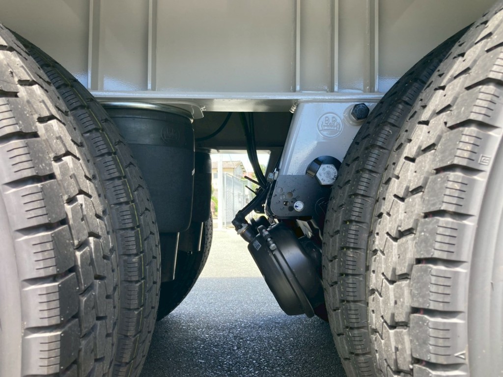 エアサスです|トレクス  PFB34118の写真8