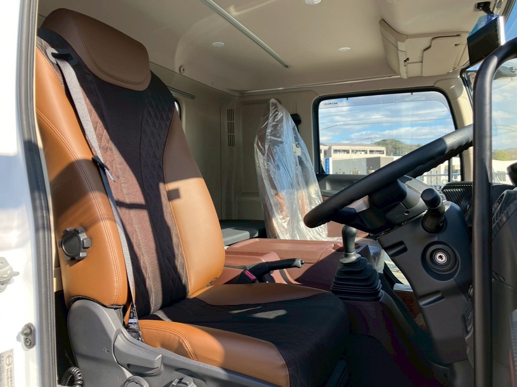 日野 レンジャー 2KG-FD2ABG(2WD)の写真7